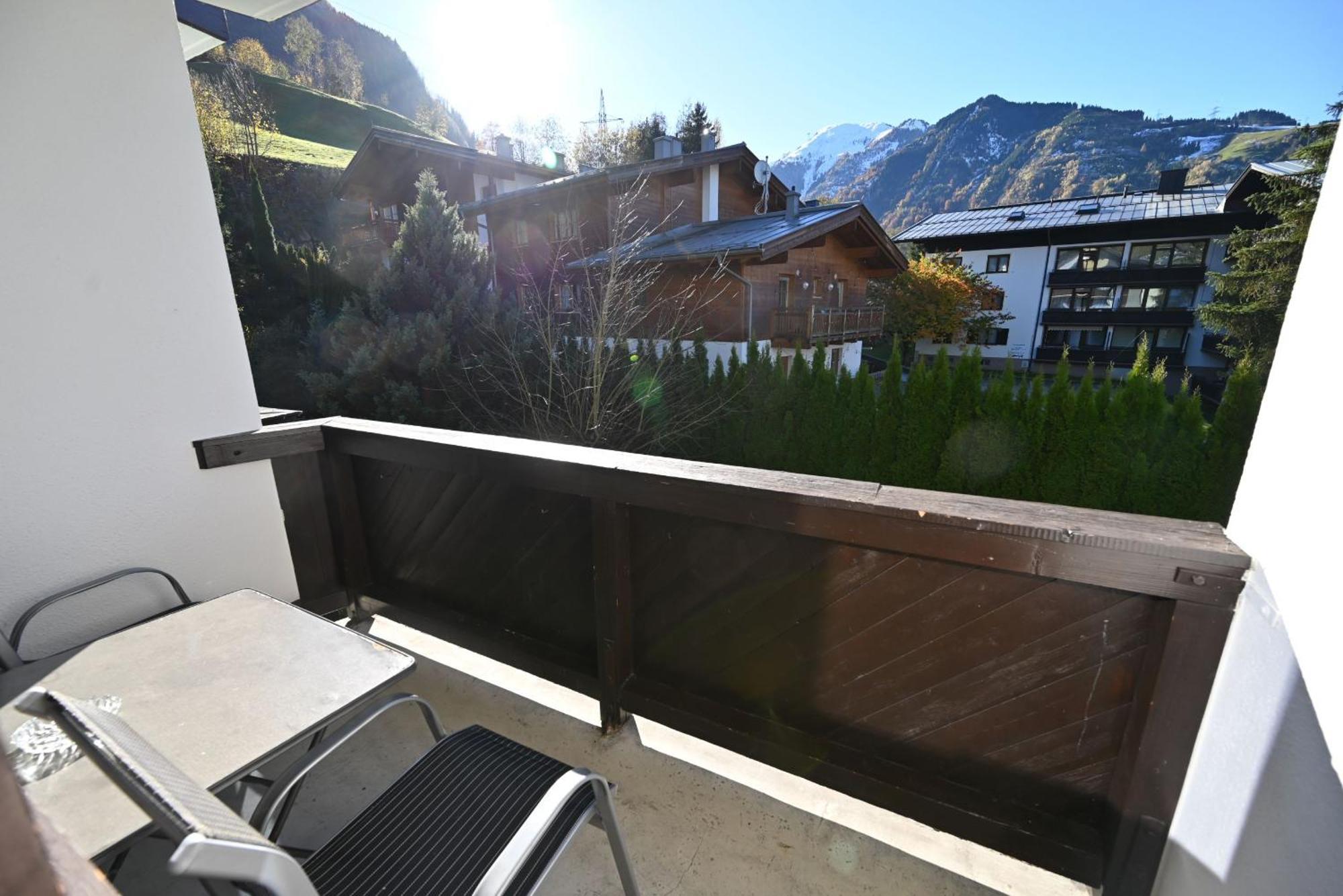 Apartment Haus 3 Top 16 - By Four Seasons Apartments Kaprun Kültér fotó